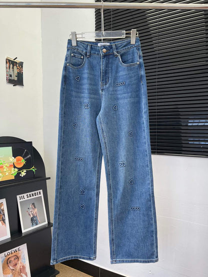 C 25 Laminated lettering stretch straight-leg trousers