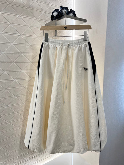 P 25Colorblocked Workwear Half Skirt