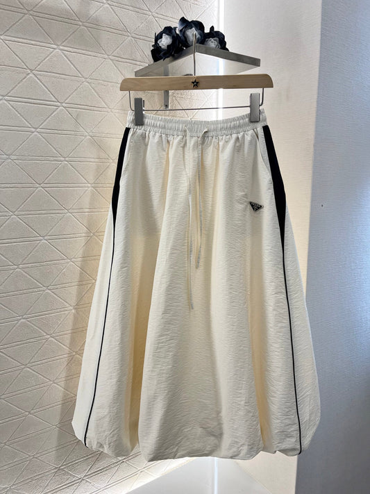 P 25Colorblocked Workwear Half Skirt