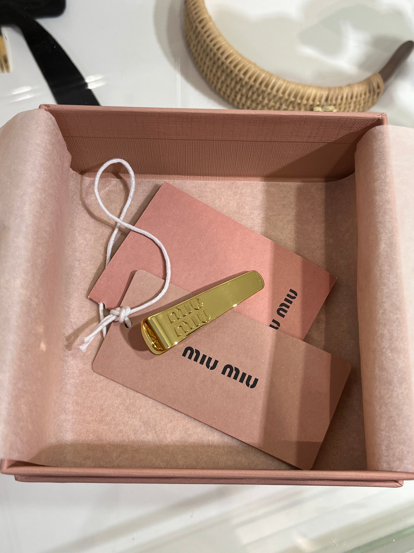 Mi 25 Golden letter duckbill clip hair clip
