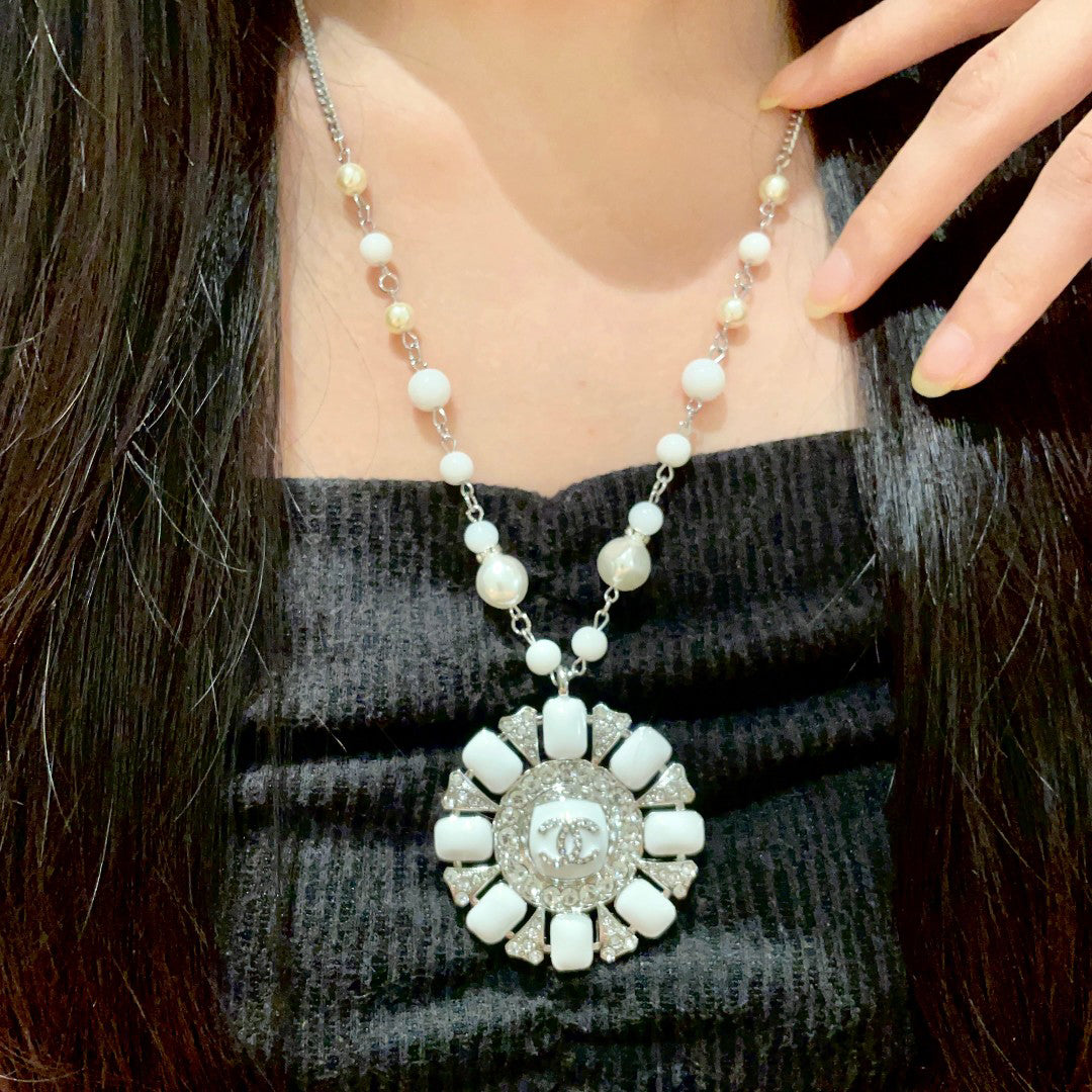 C 25 Star Necklace