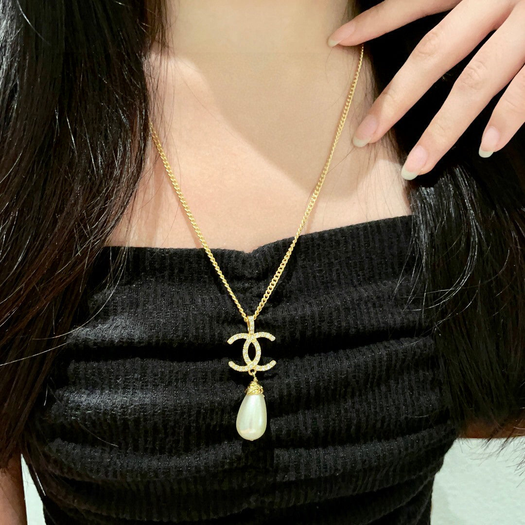 C 25 Pearl Necklace