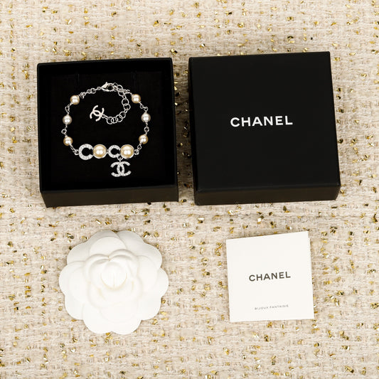 C Rhinestone pearl coco bracelet