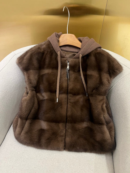 Bru 25 Noble and luxurious Mink Hooded Vest
