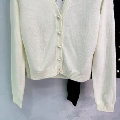 D 25 Pearl buttons Cardigan