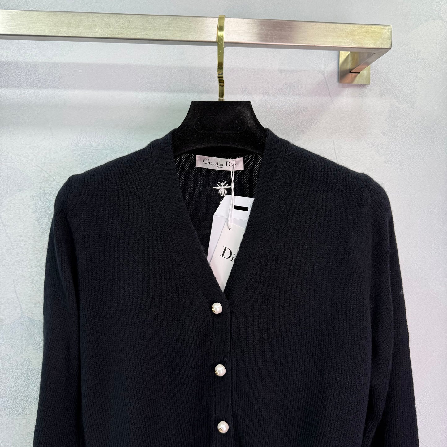 D 25 Pearl buttons Cardigan