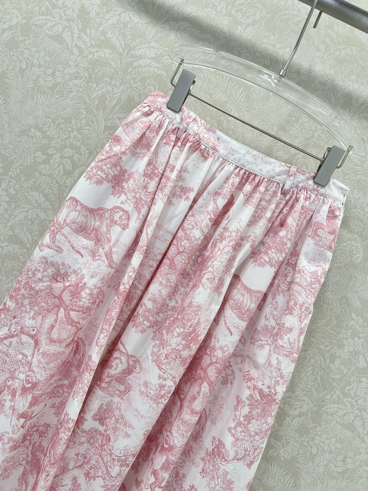 D 25 New Jungle Animal Print Pleated Half Skirt