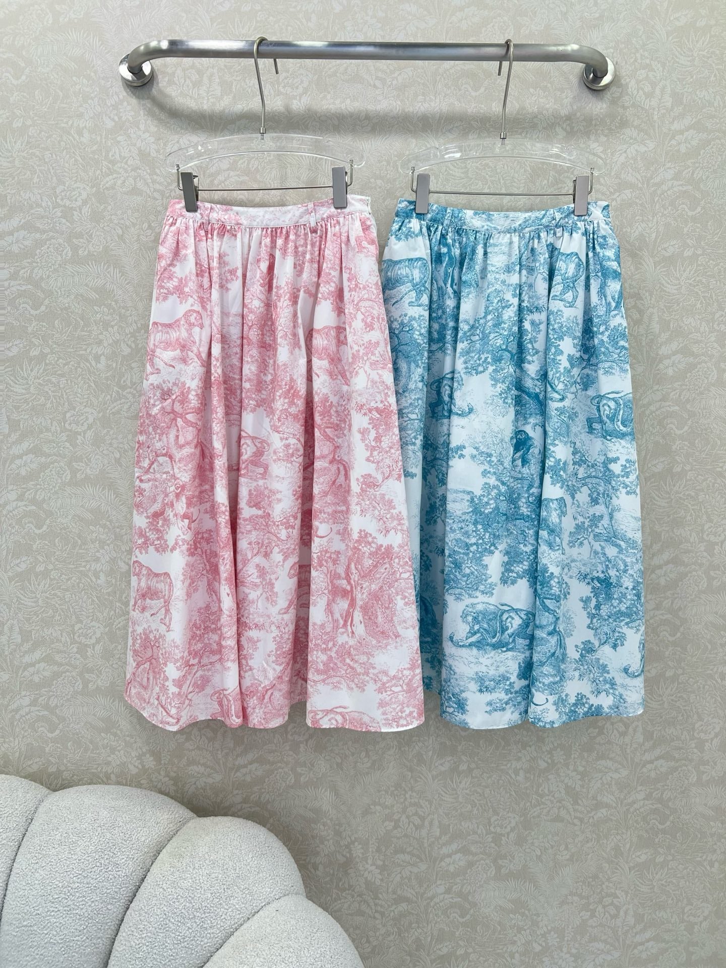 D 25 New Jungle Animal Print Pleated Half Skirt