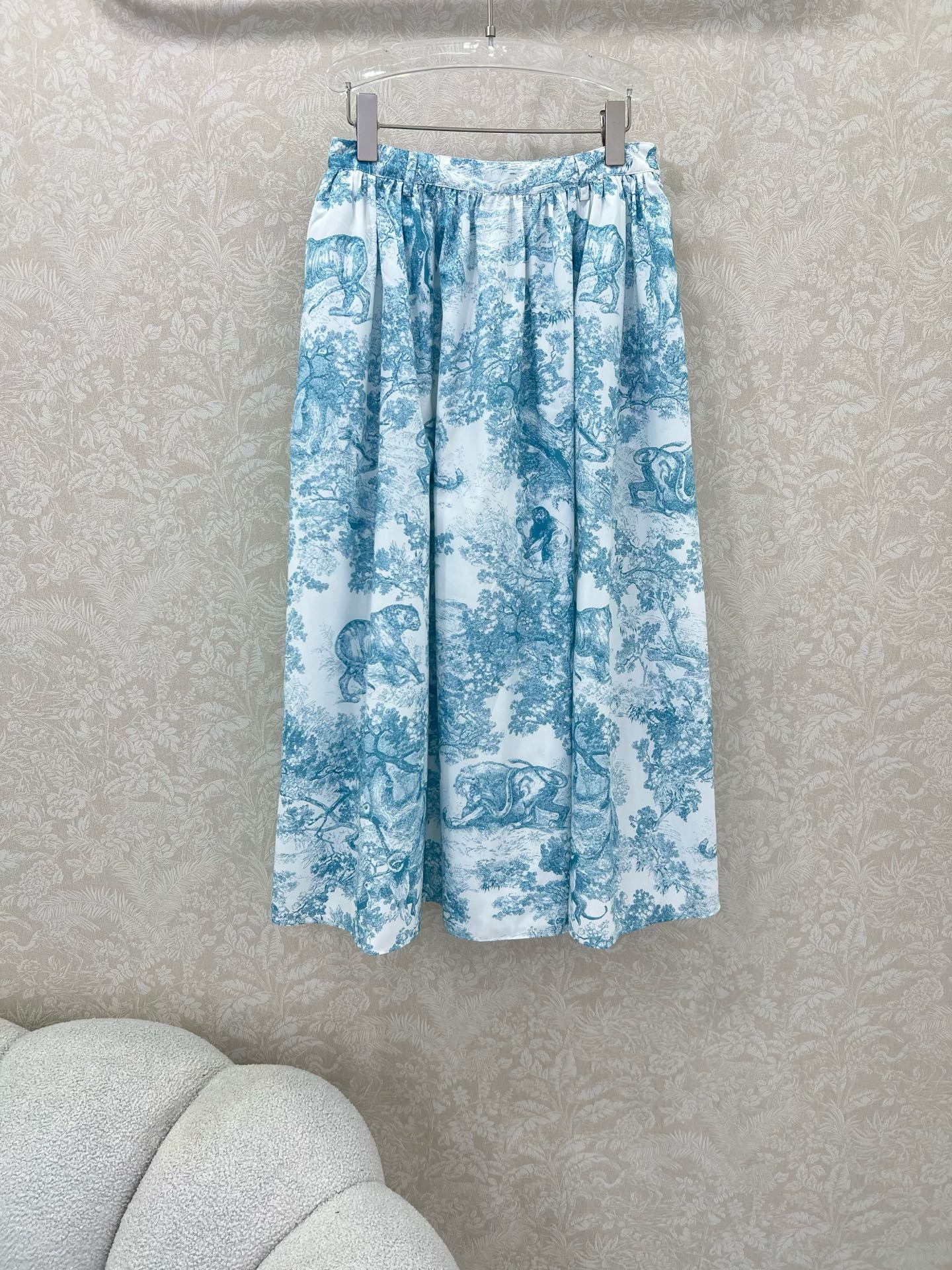 D 25 New Jungle Animal Print Pleated Half Skirt