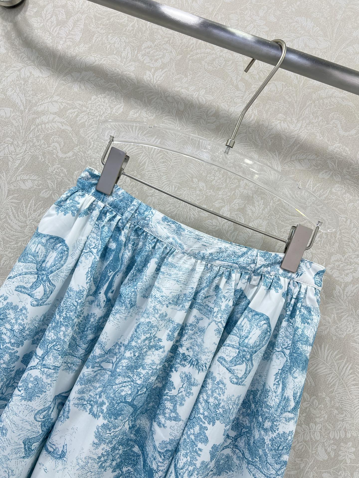 D 25 New Jungle Animal Print Pleated Half Skirt