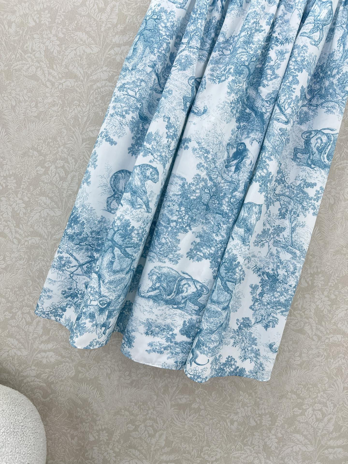 D 25 New Jungle Animal Print Pleated Half Skirt