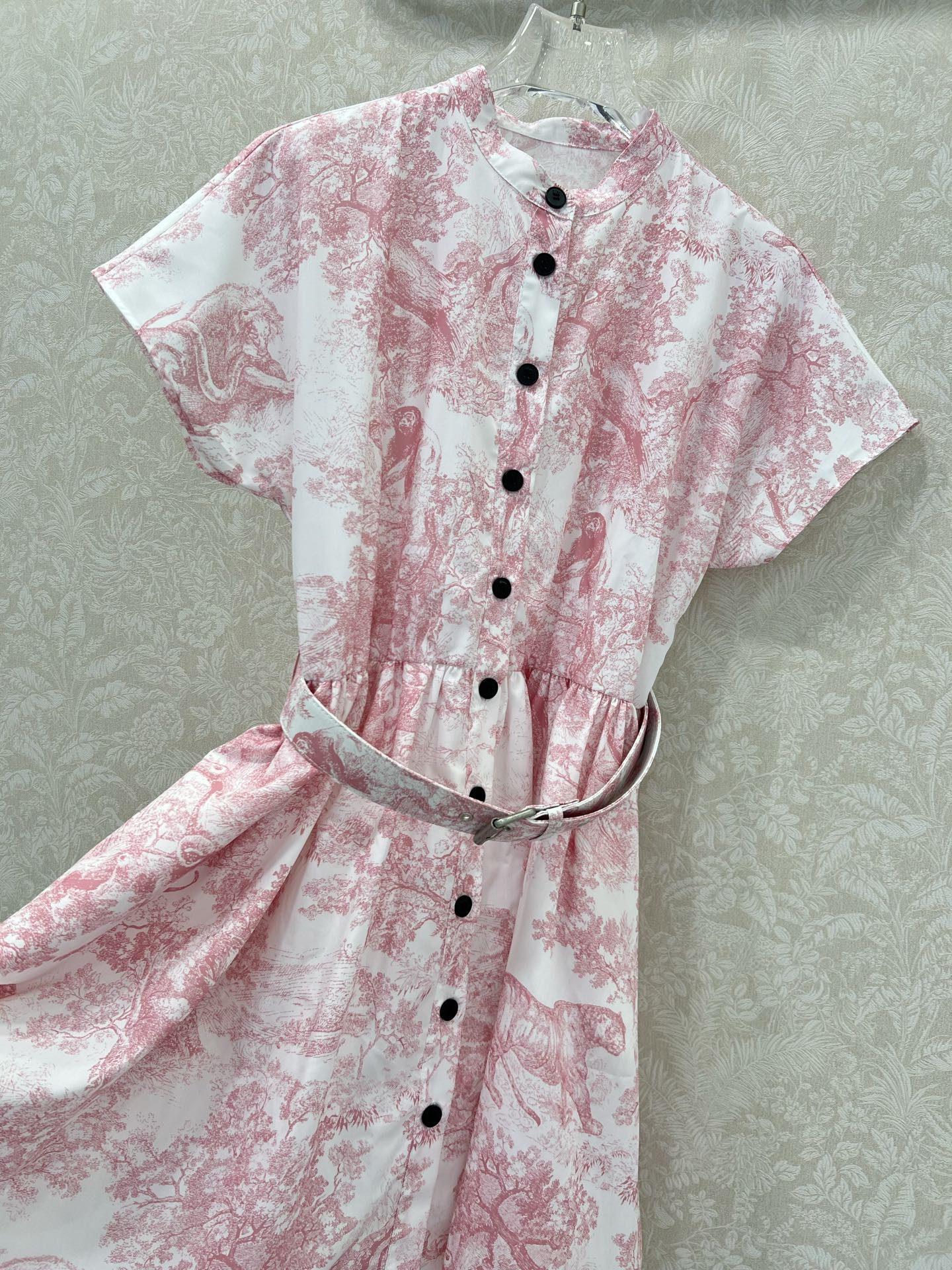 D 25 New Jungle Animal Print Short Sleeve Dress