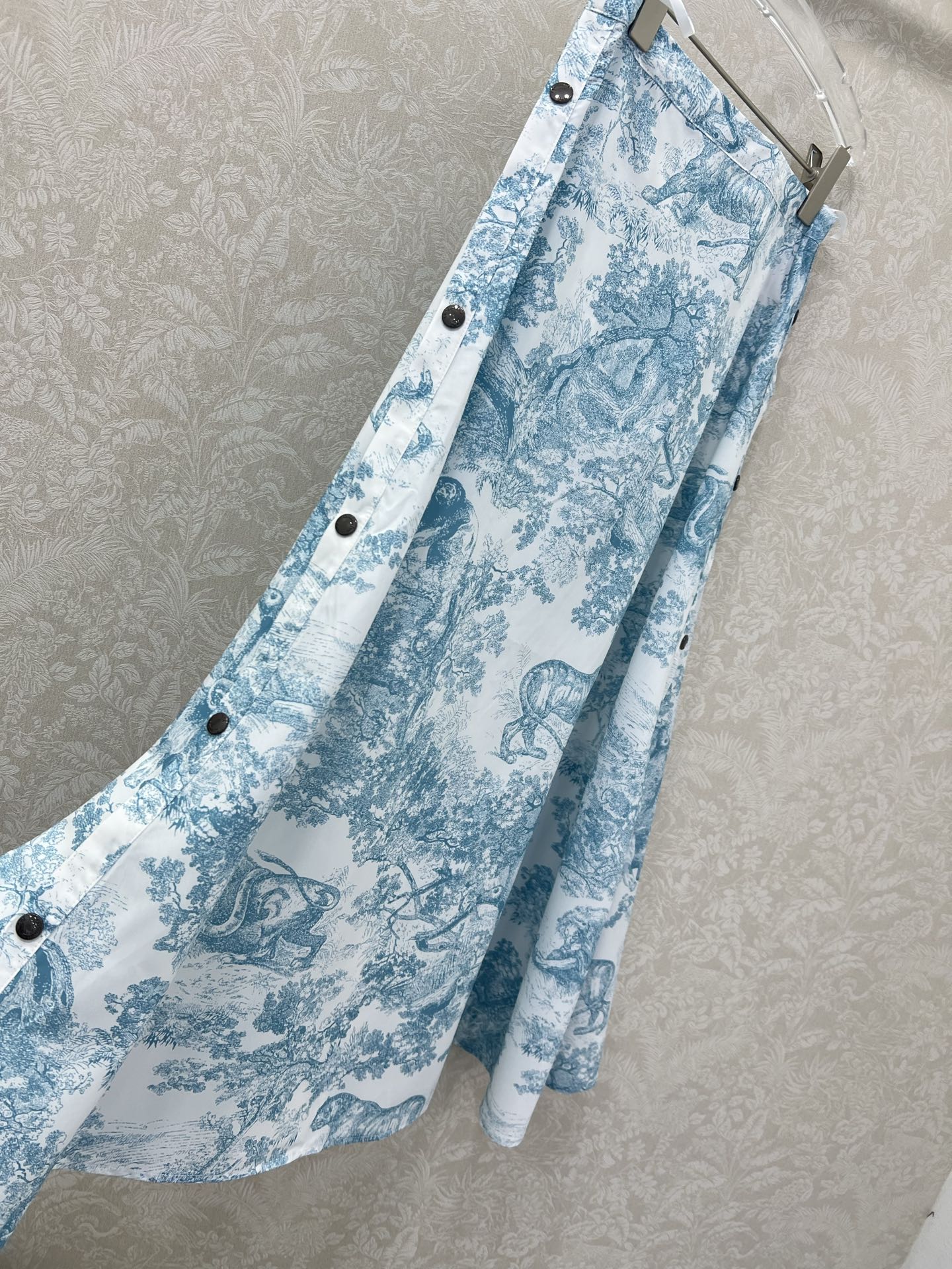 D 25 New Jungle animal print, two side buttons half skirt.