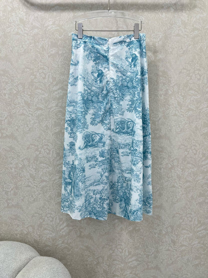 D 25 New Jungle animal print, two side buttons half skirt.