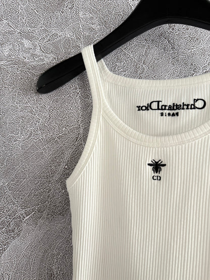 D 25 Little bee beige undershirt
