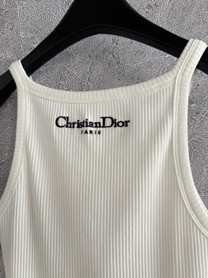 D 25 Little bee beige undershirt
