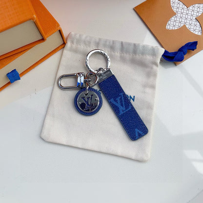 L 25 keychain
