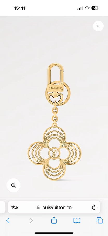 L 25 Keychain Bag charm Breeze