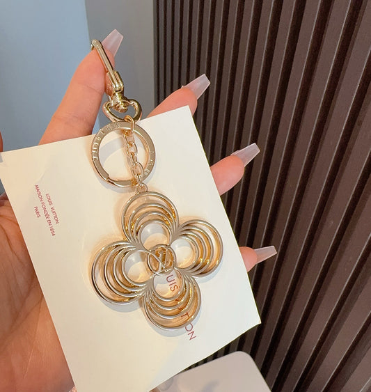 L 25 Keychain Bag charm Breeze