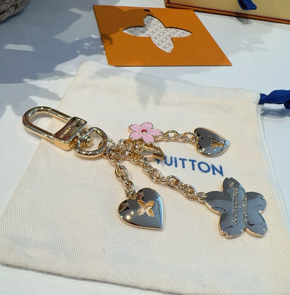 L 25 New Co-branded Cherry Blossom Keychain Bag Charms
