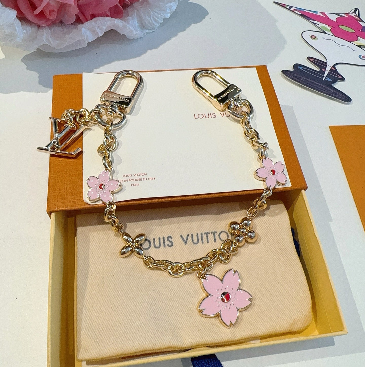 L 25 New Co-branded Cherry Blossom Keychain Bag Charms