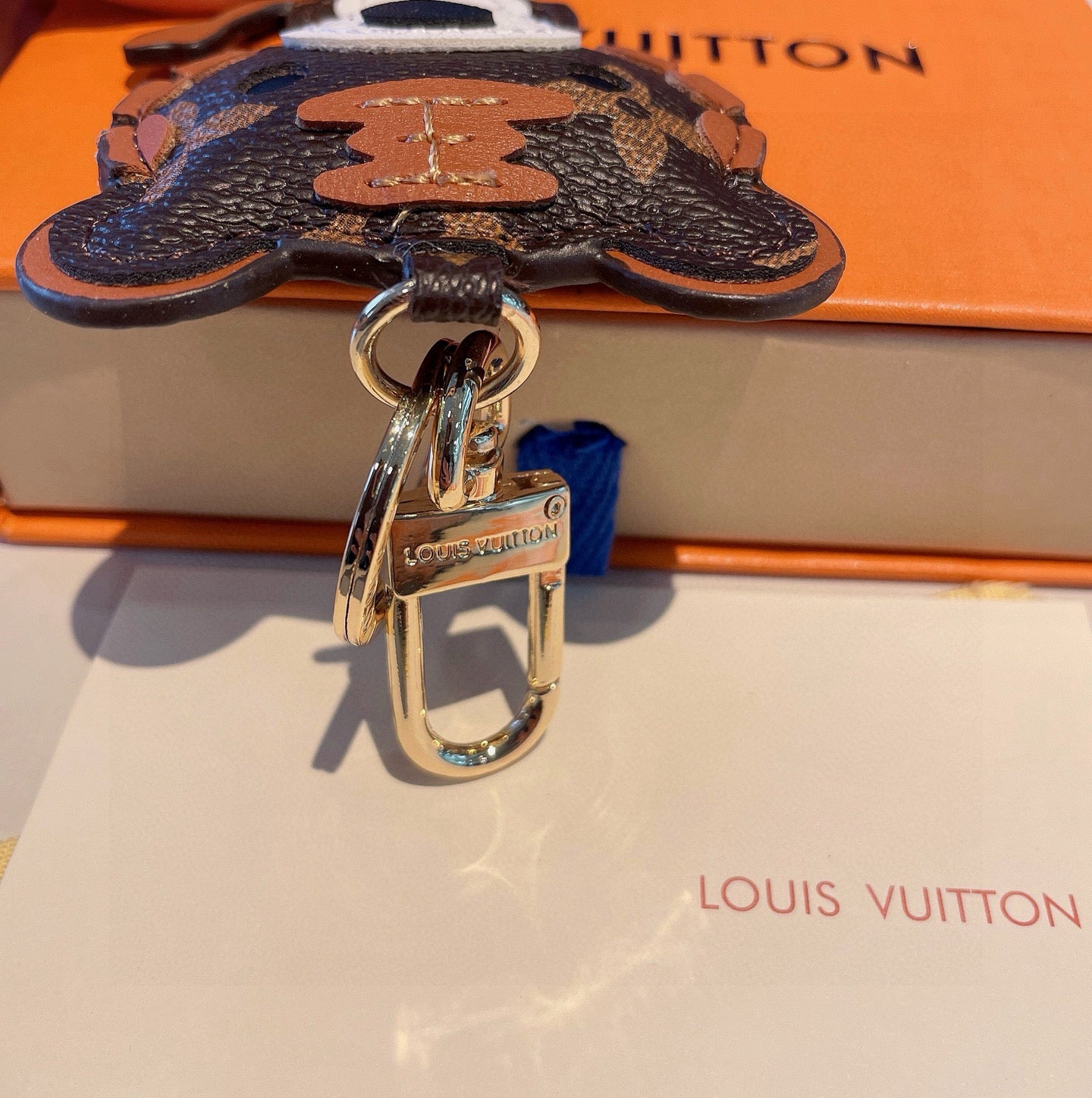 L 25 Animal Brothers Figurine Pendant Keychain Bag Pendant