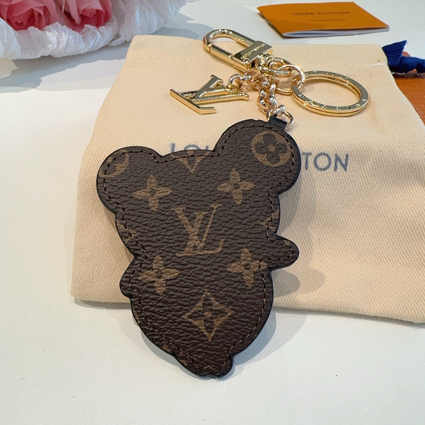 L 25 Co-branded Panda Keychain Bag Accessories