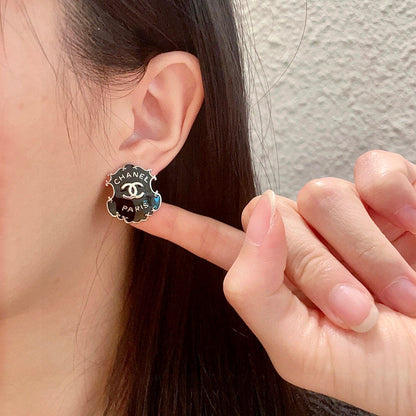 C 25  Earrings