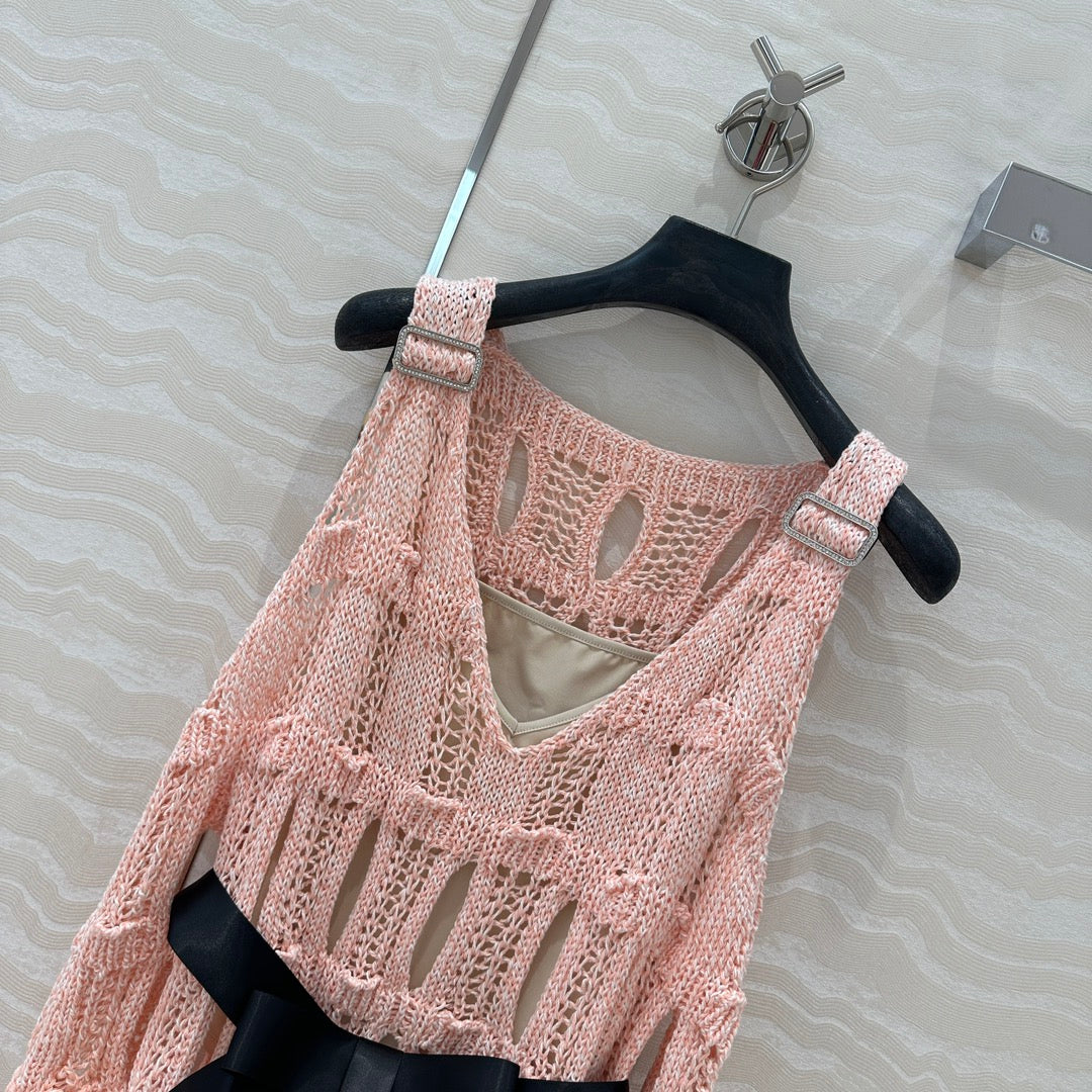 C 25 Wispy Crochet Knit Tank Top (mit Schmetterlingsgürtel) 