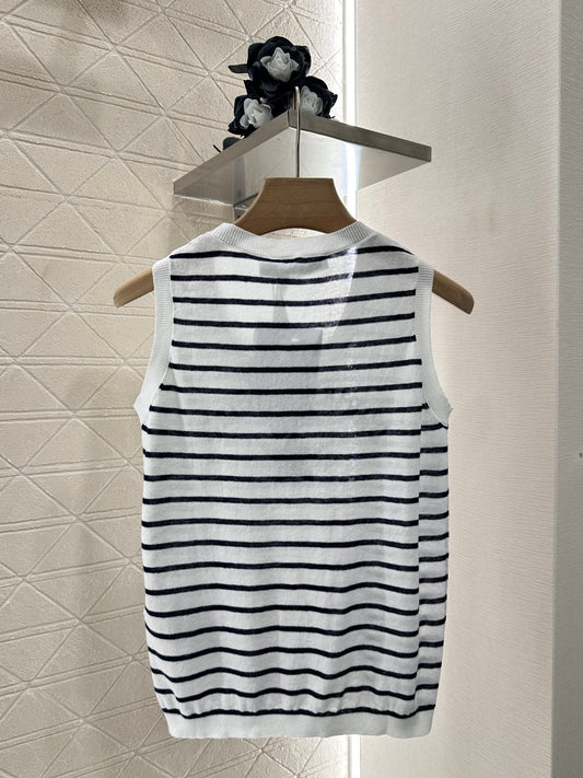 D 25 Striped knit undershirt