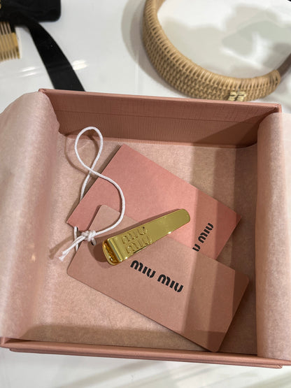 Mi 25 Golden letter duckbill clip hair clip