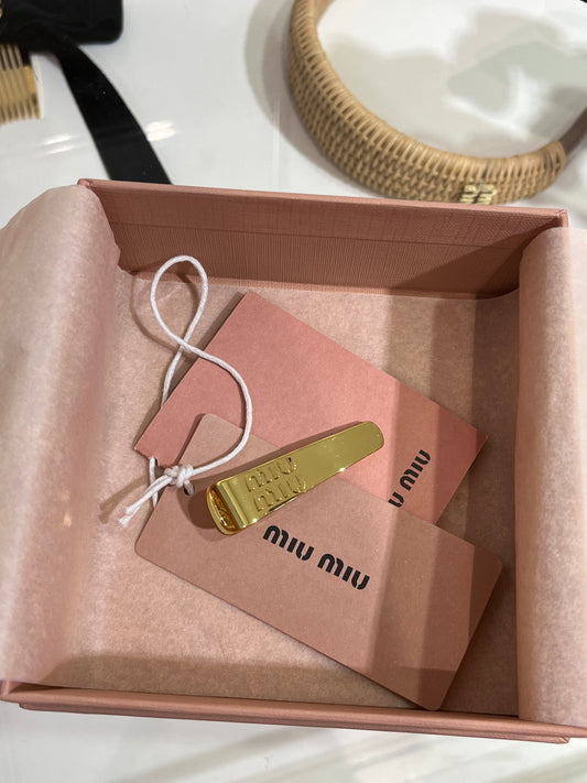 Mi 25 Golden letter duckbill clip hair clip