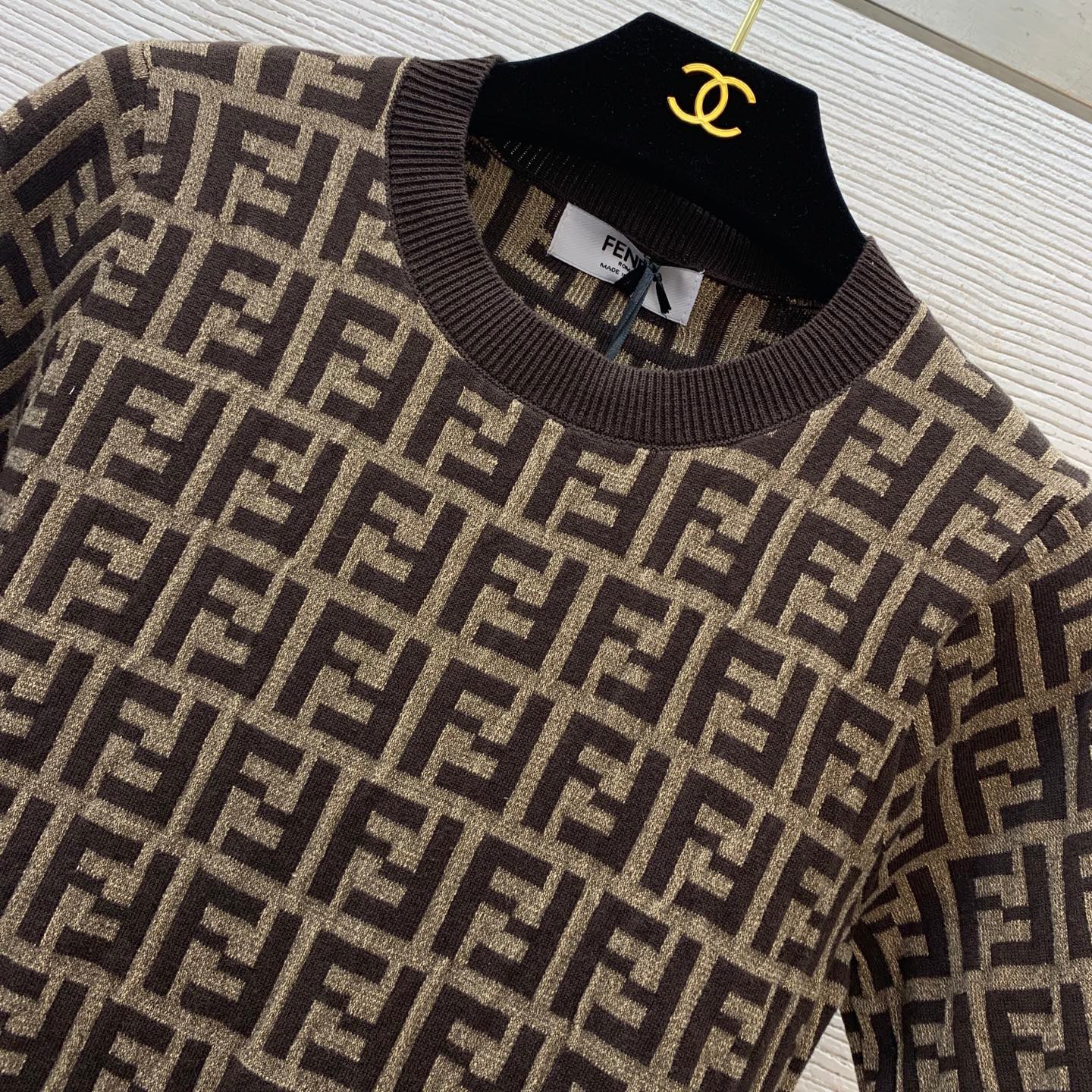 F 25 Stretch knit short sleeves