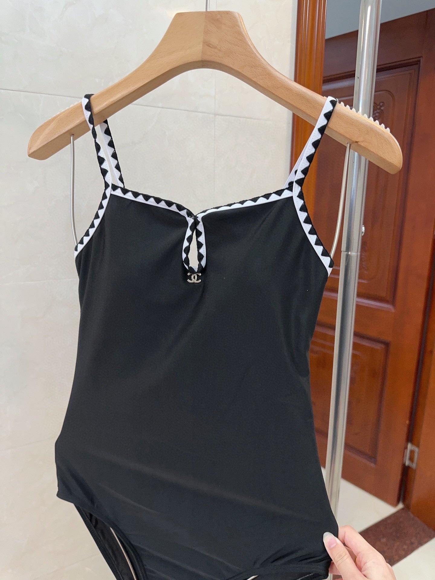 C 25 sling-back swimsuit