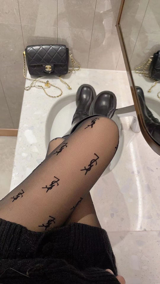 Y Classic flocked letter stockings