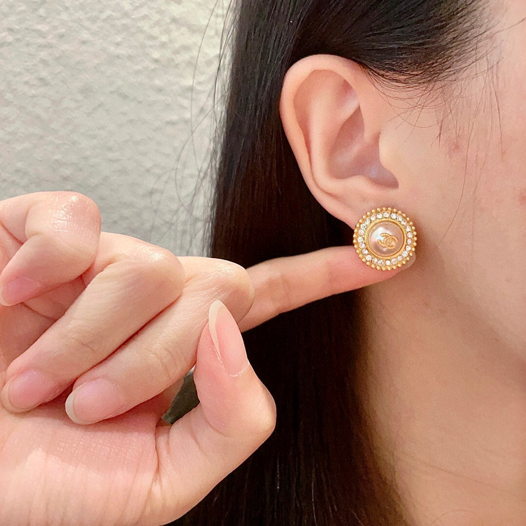 C 25 Round Earrings