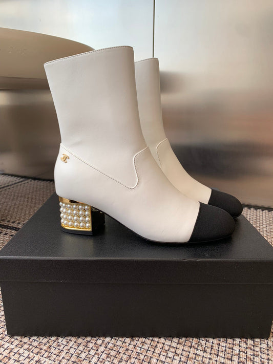 C 25 Round toe drill and short boots