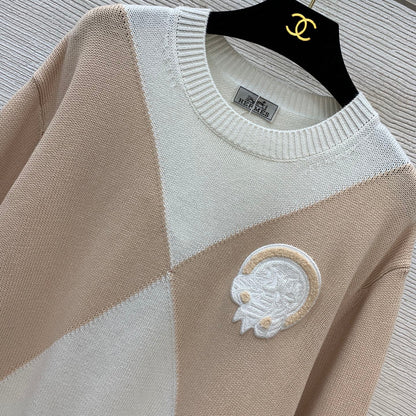 He 25 Two tone spliced short pullover sweater