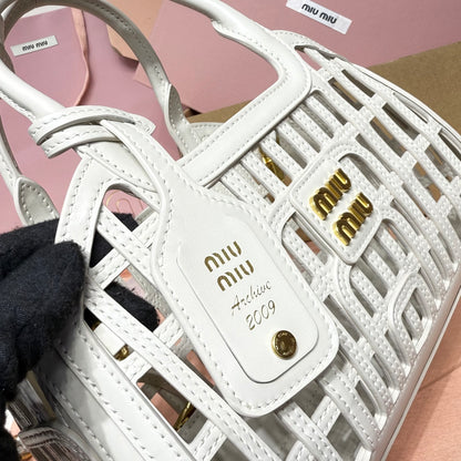 M 25 New Product Vegetable Basket Sea Salt White Soft Naa Leather Handbag 5BA294