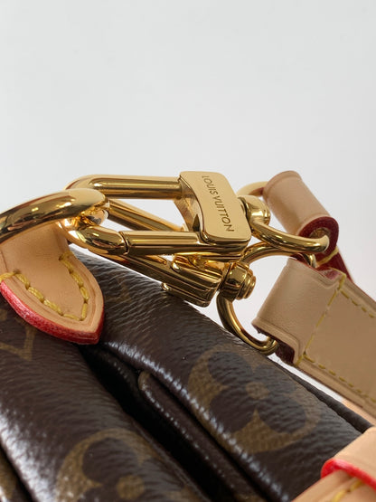 L 25 Saumur BB handbag