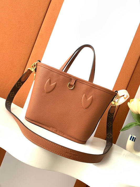 L 25 Cowhide Square Crossbody Bag