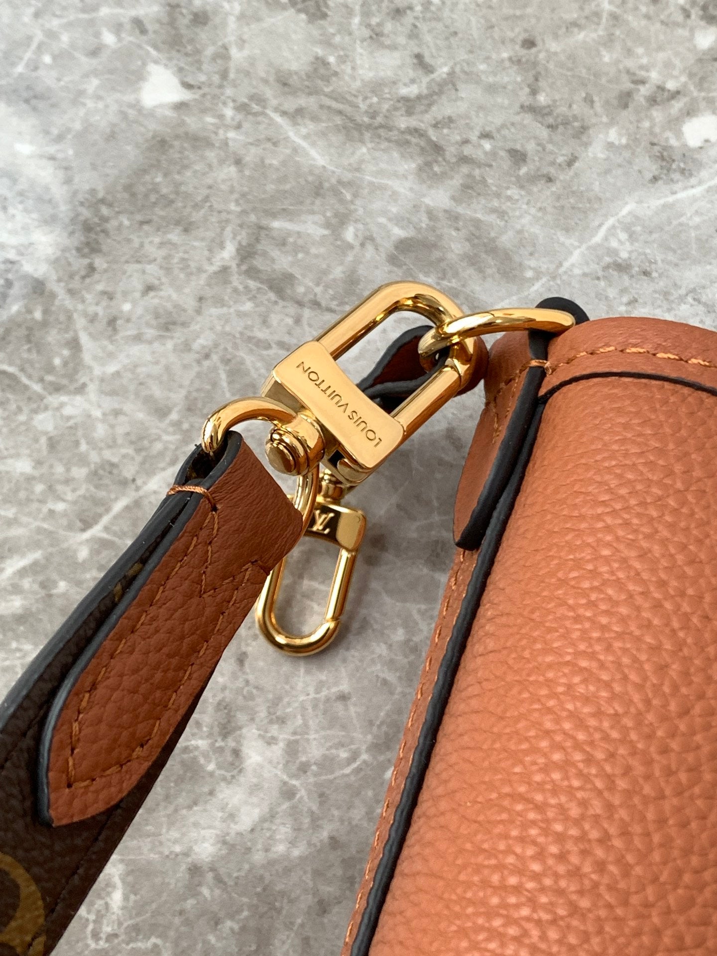 L 25 Cowhide Square Crossbody Bag