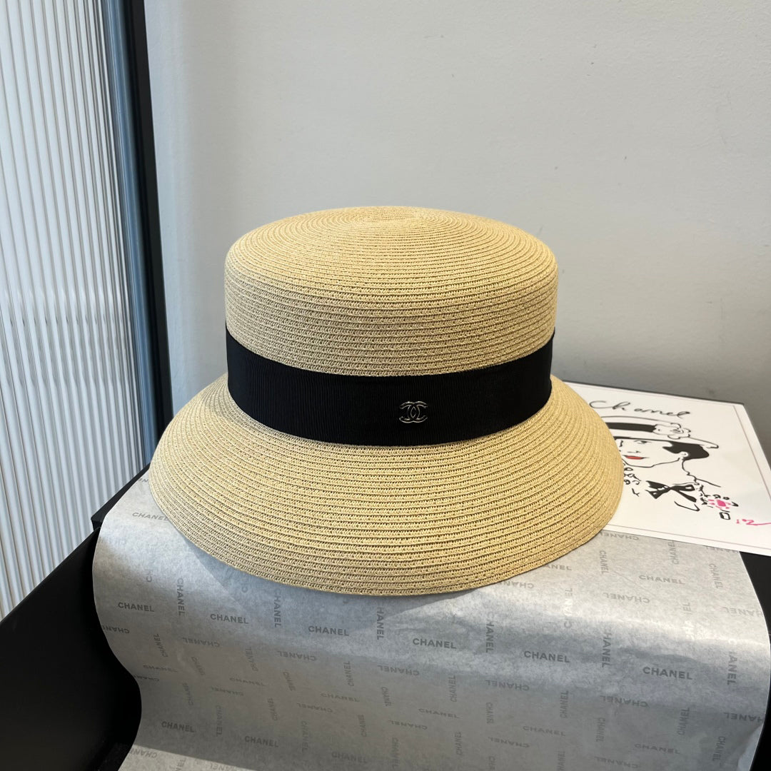 C 25 New straw hat, ladylike style,