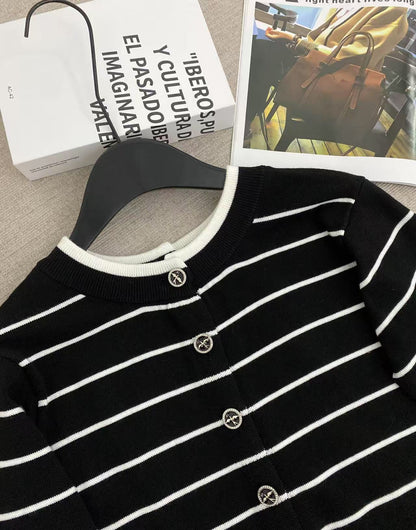 C 25 Striped knitted cardigan