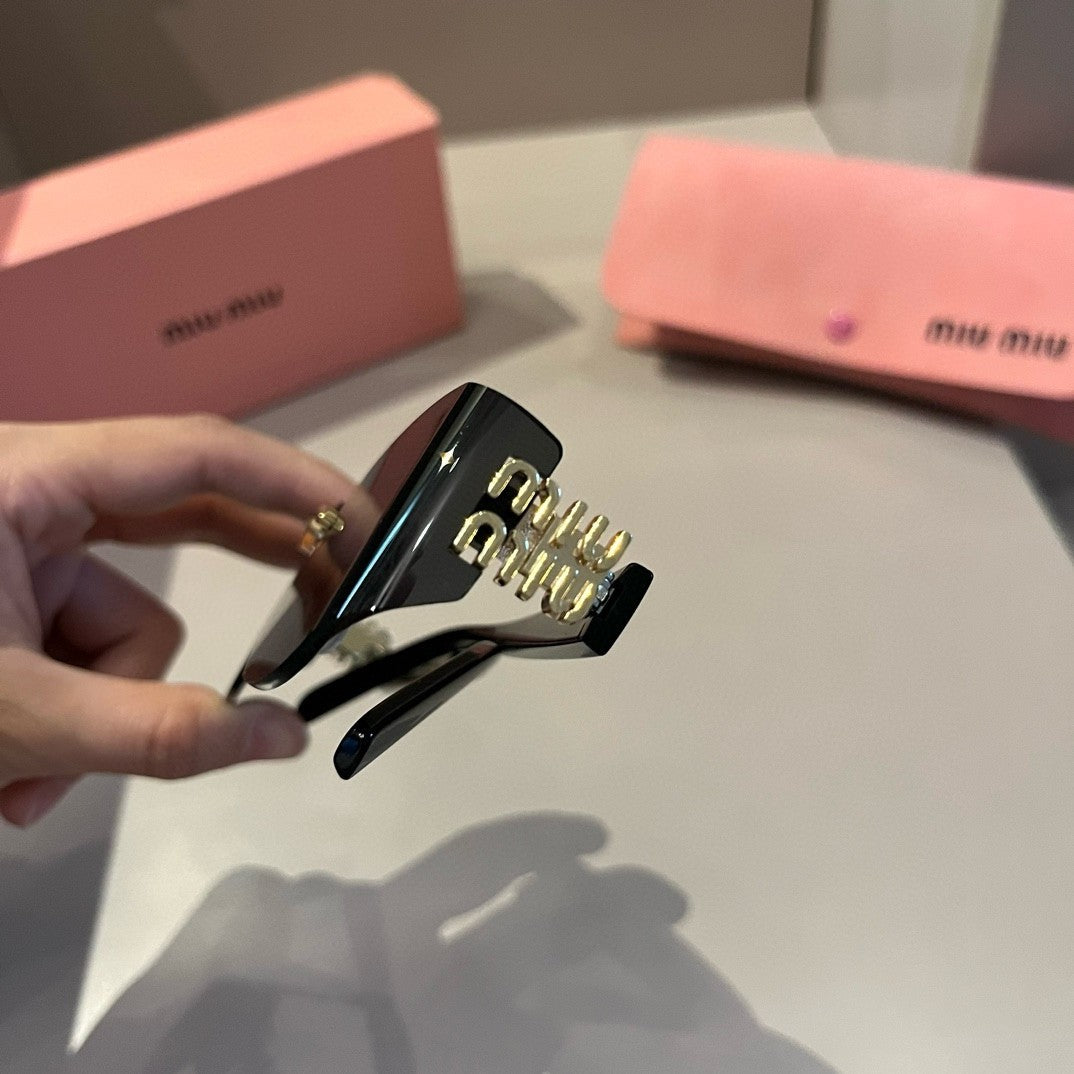 m sunglasses