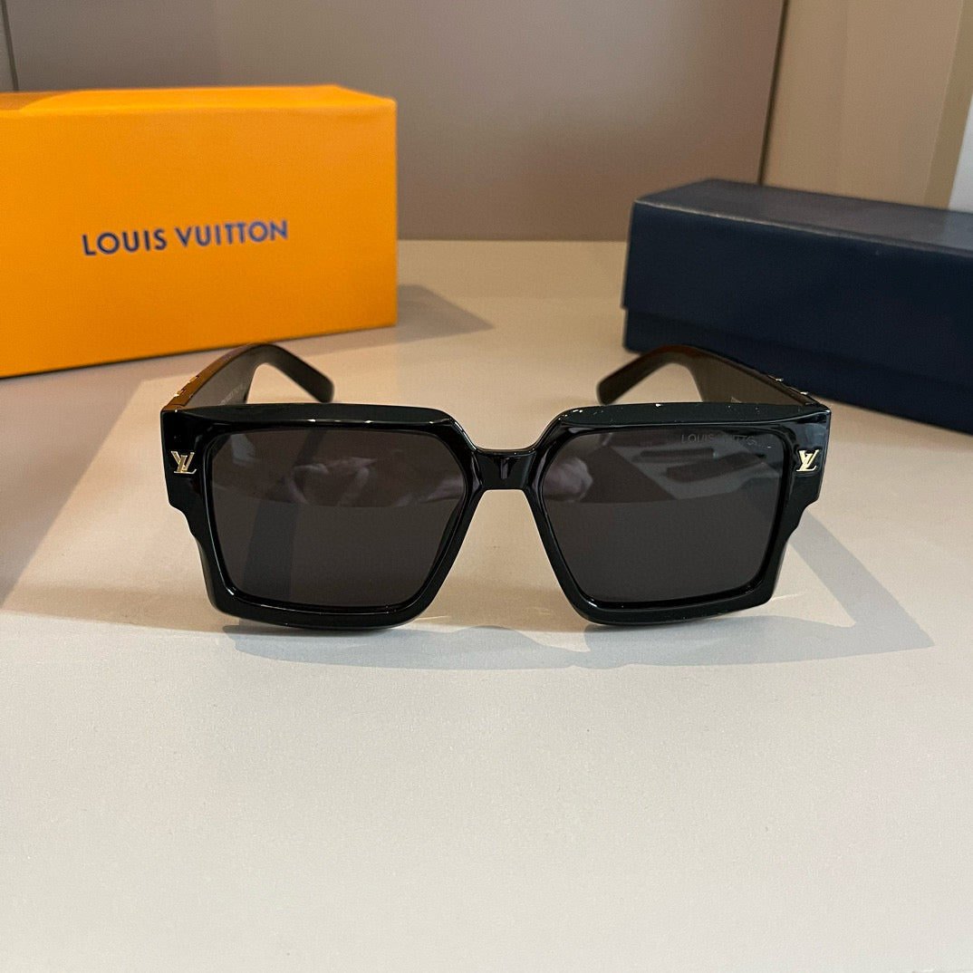 L sunglasses
