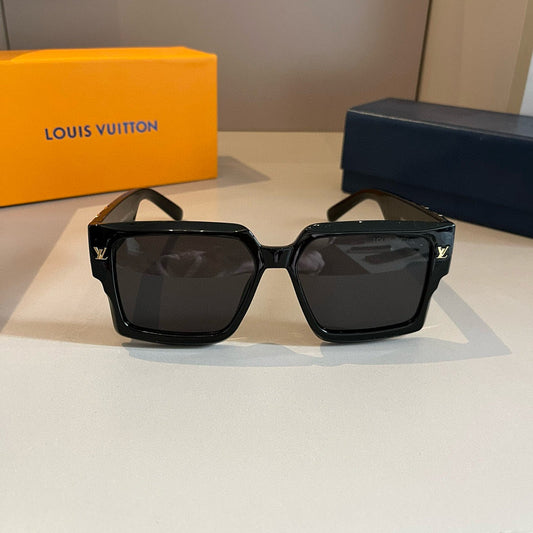 L sunglasses