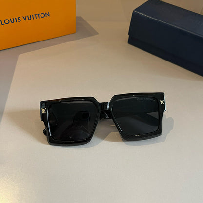 L sunglasses