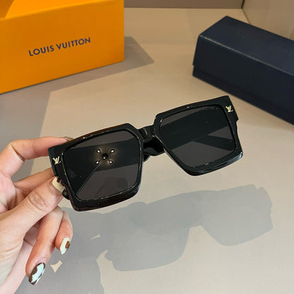 L sunglasses