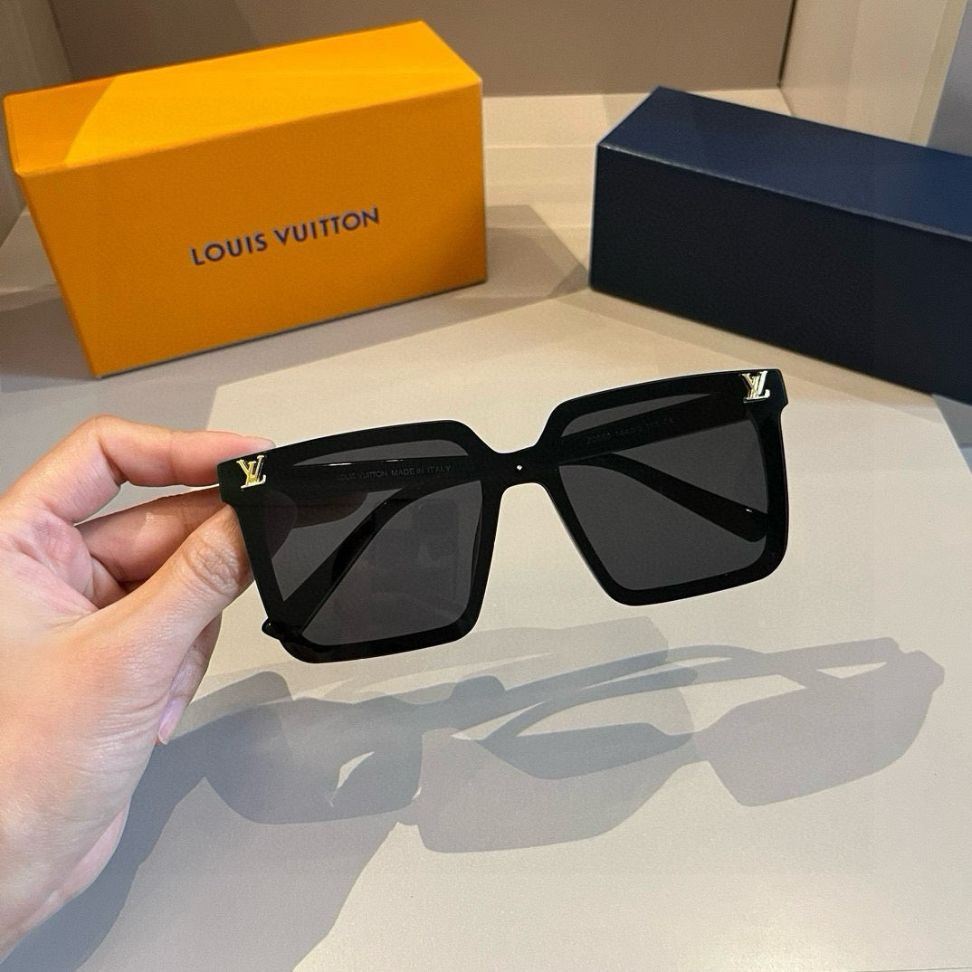 L sunglasses